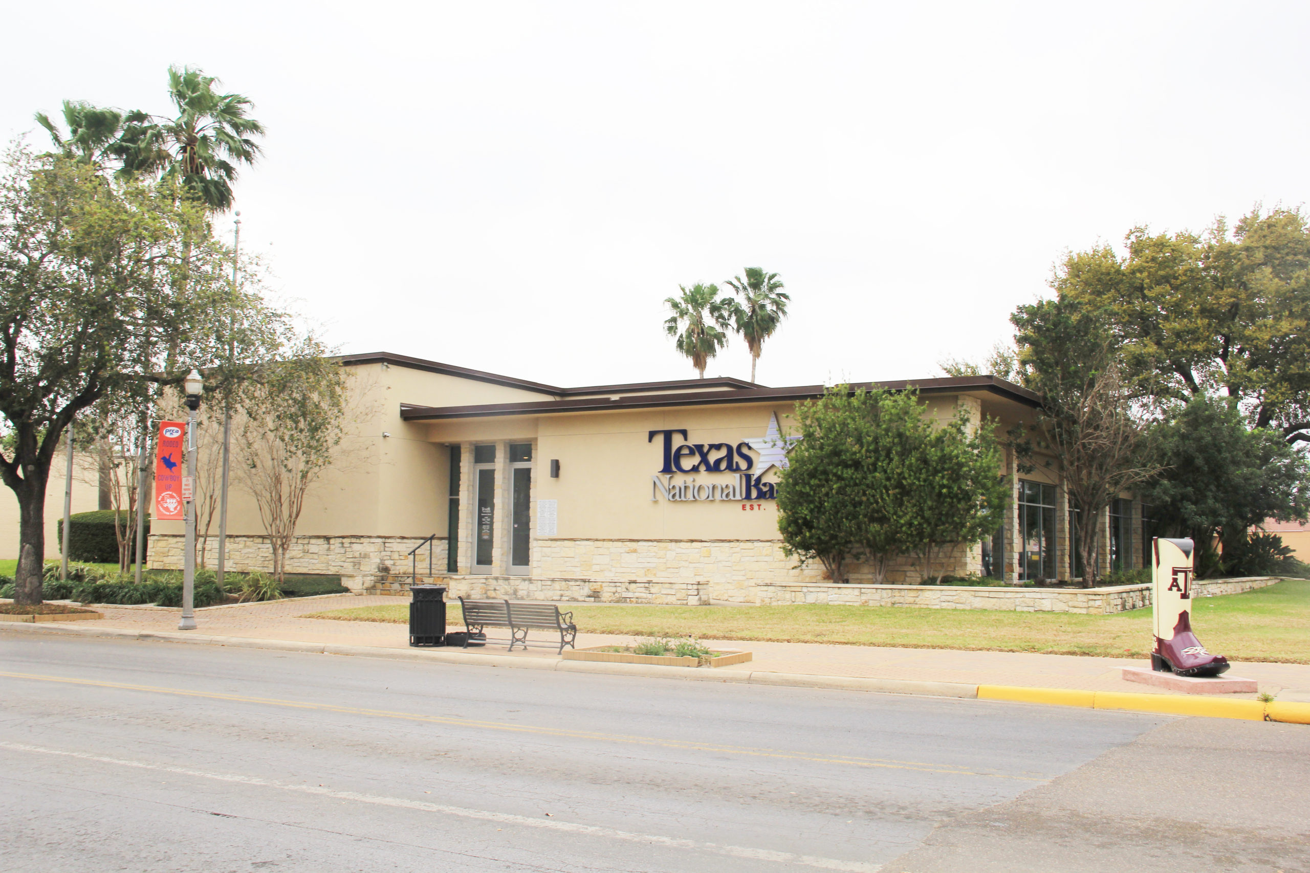 Centennial Success: Texas National Bank reaches 100 years of service