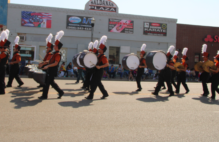 PHOTO ESSAY: RGVLS 2023 DOWNTOWN MERCEDES PARADE